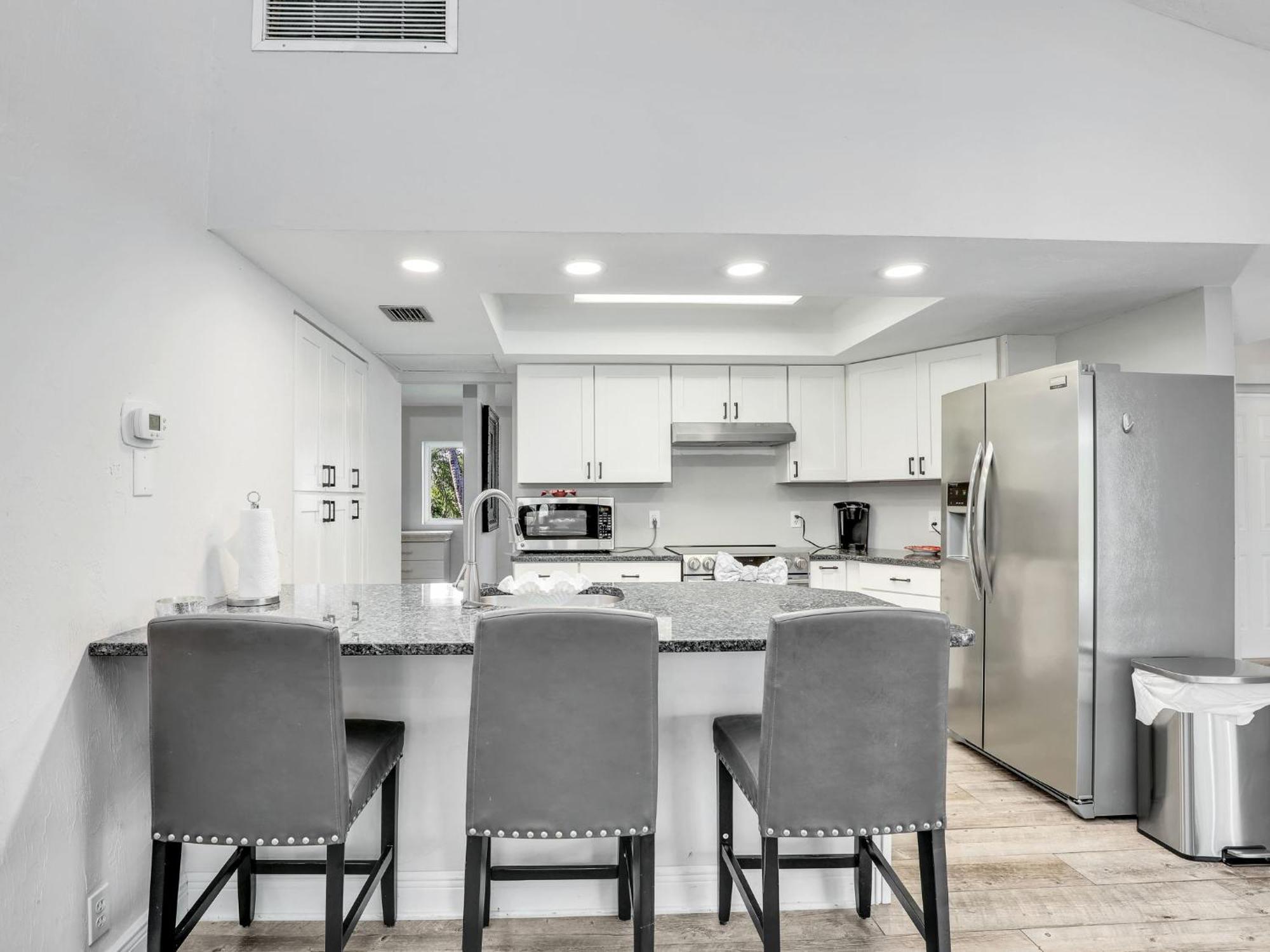 5 Beds 3 Bdr 2 Bath Heated Pool, Grill, Patio Villa Marco Island Exterior photo
